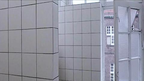 21441