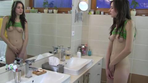 23752