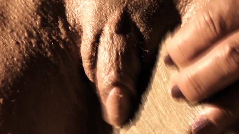 837