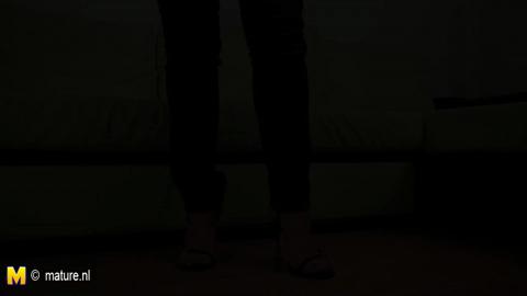 8283